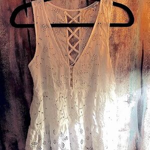AEO White Lacy Top Size XS
